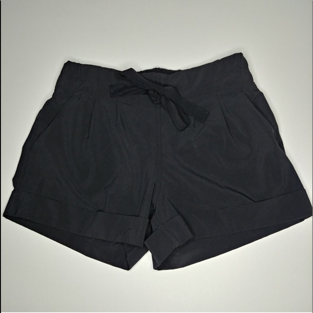 Lululemon spring break away shorts, black size 2!